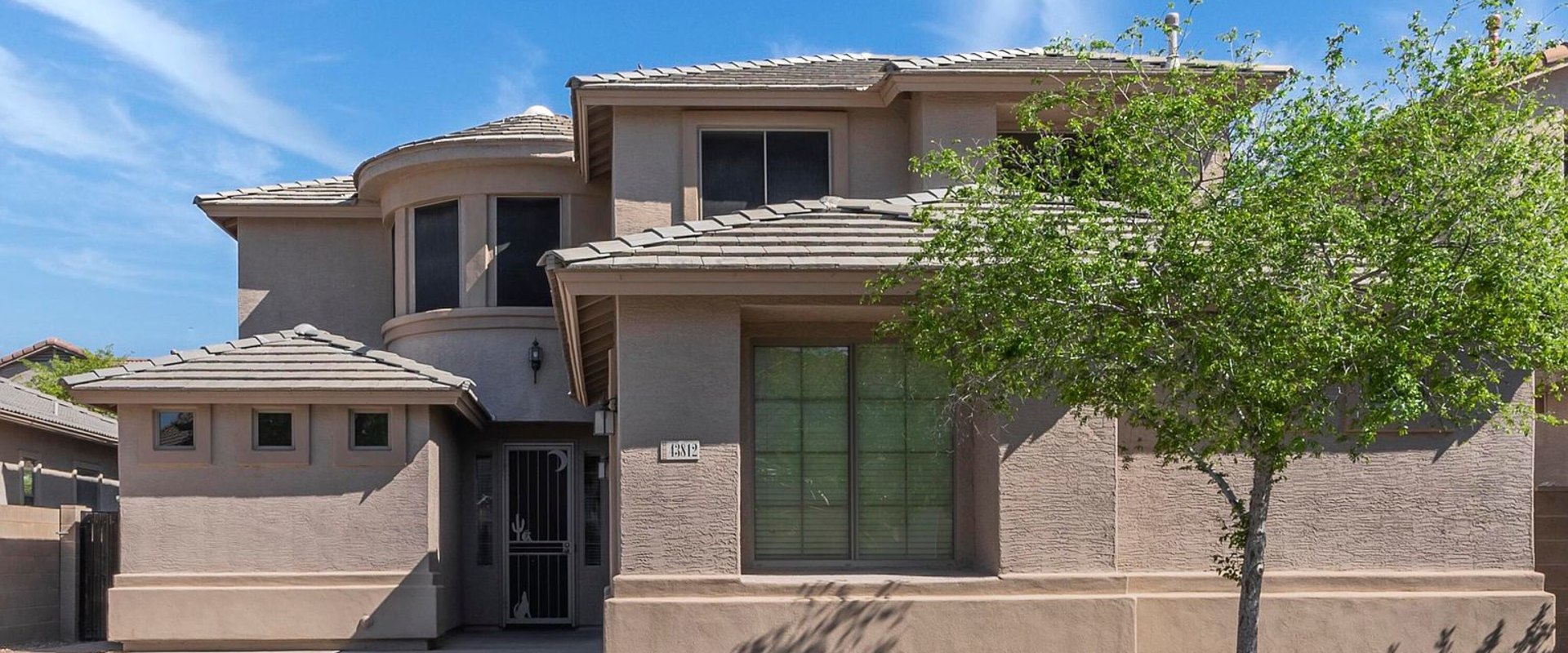 What is the Repayment Period for Loans from Banks in Maricopa County?