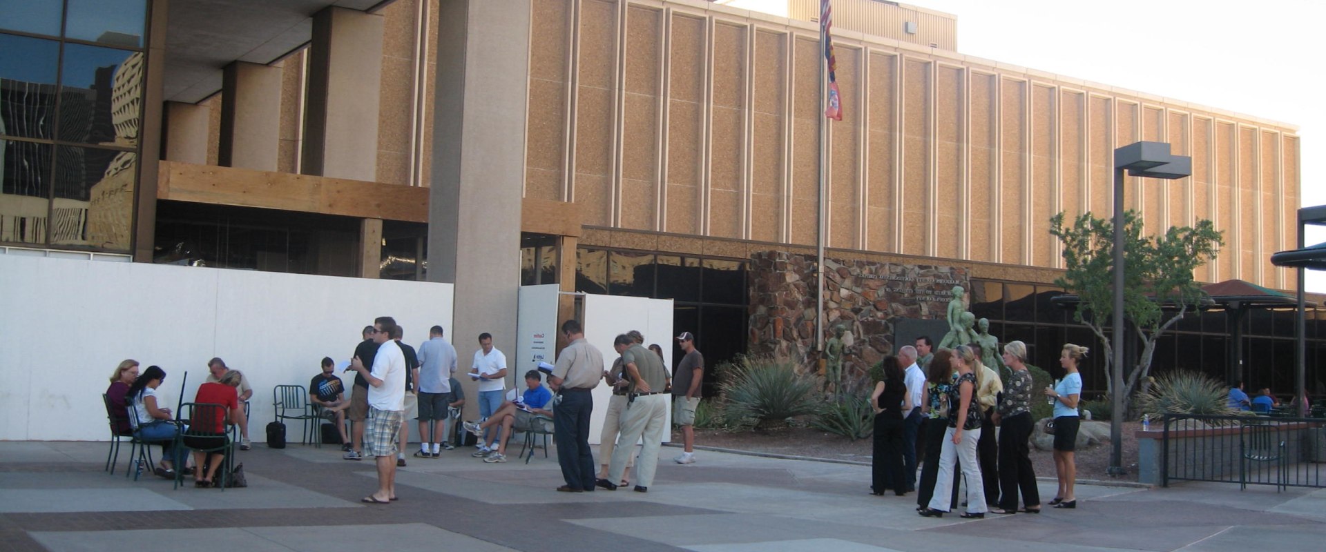 What is the Maximum Loan Amount Available from Banks in Maricopa County?